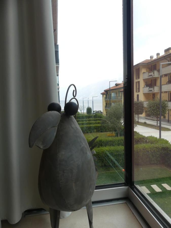 Dv Garda Suite Campione del Garda Eksteriør bilde