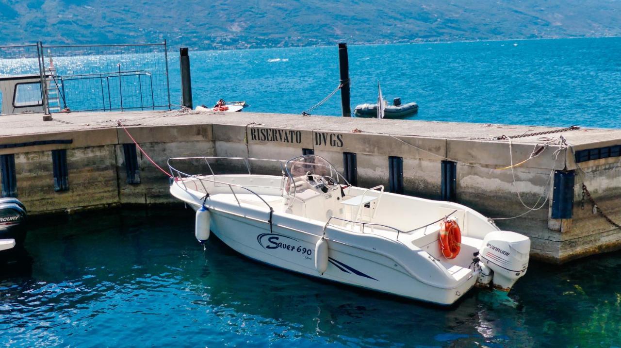 Dv Garda Suite Campione del Garda Eksteriør bilde
